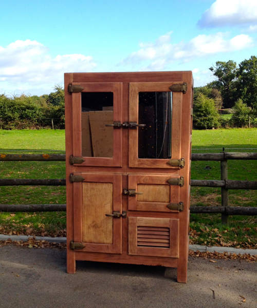 Vintage Fridge #B24: Caixa de gelo pequeno de tres