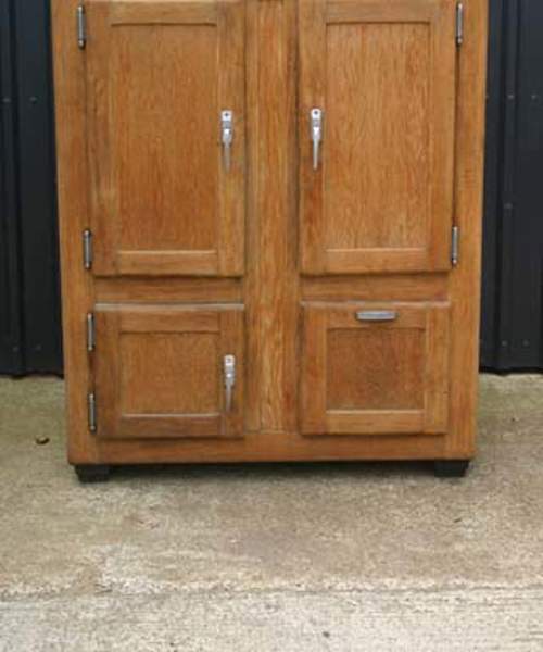 Vintage Fridge #E02: Bonnet