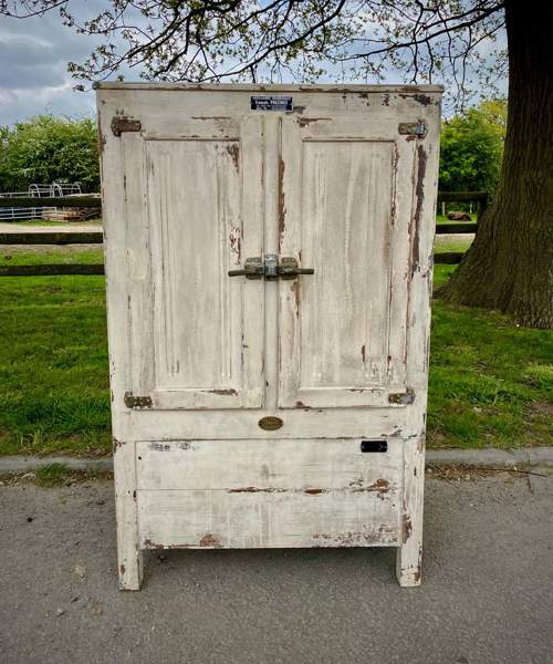 Vintage Fridge #E06: Francois Pouzioux