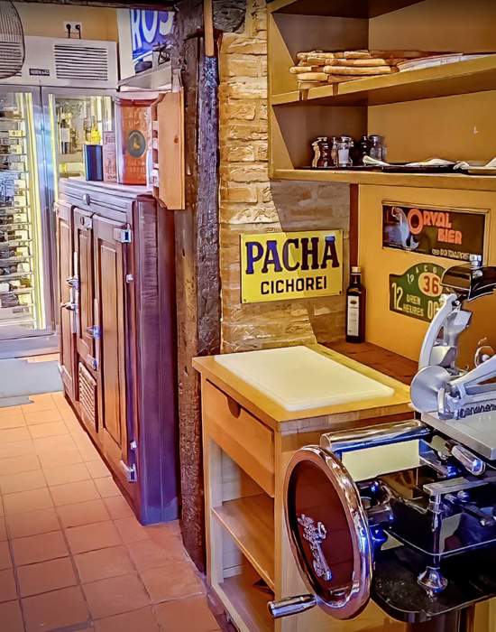 #E60: Buffet Acajou - Insitu