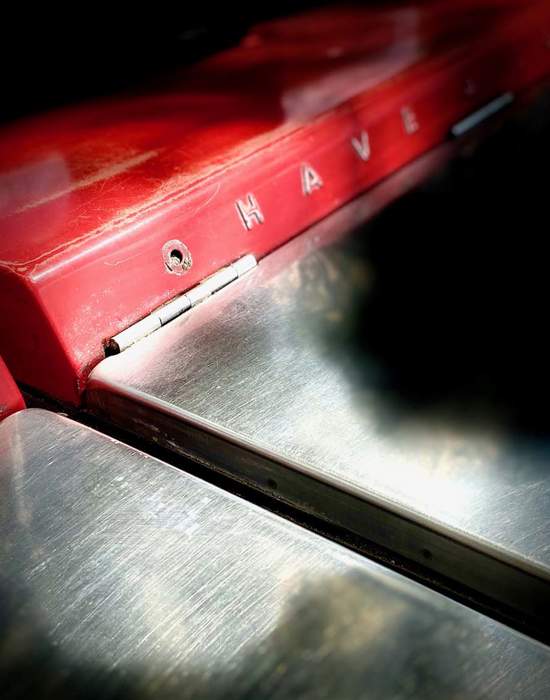 #V26: Cavalier Master CGD-C - Close up on top