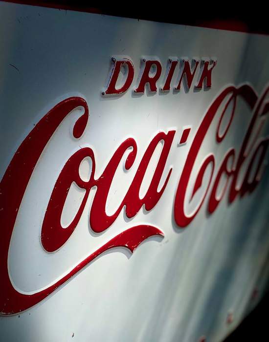 #V26: Cavalier Master CGD-C - Coca cola close up