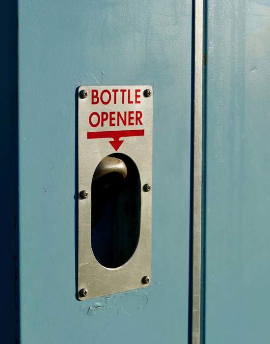 #V37: Ideal - Bottle opener